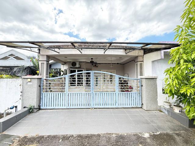 FACING OPEN 1 Storey Terrace House Seksyen 4 Batang Kali
