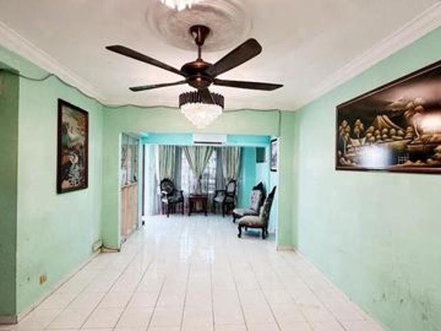 FACING OPEN 20x70 Double Storey Seksyen 19 Shah Alam