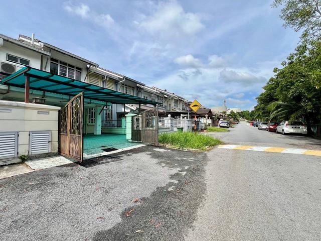 FACING OPEN 2 Storey Terrace DSentral Terrace Bandar Seri Putra