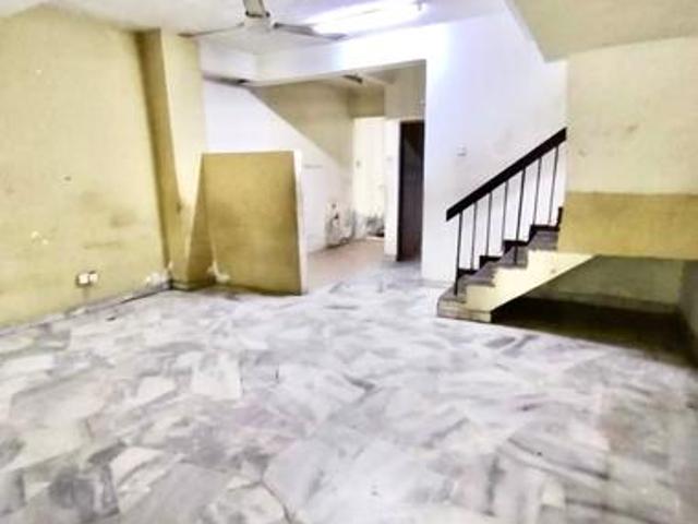 FACING OPEN 2 Storey Terrace Puchong Intan Puchong