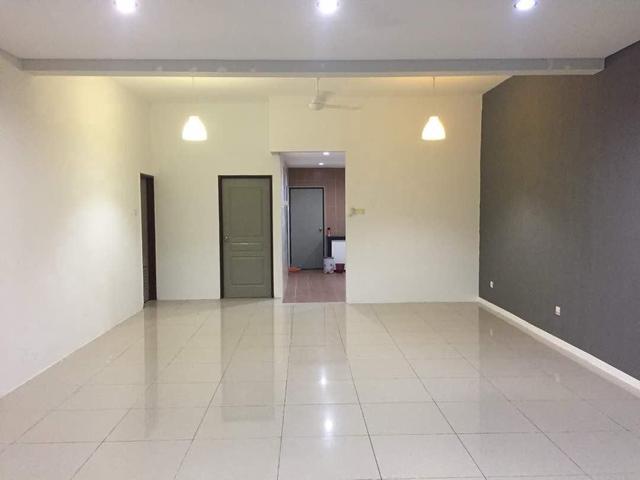 FACING OPEN 2 Storey Terrace Taman Nusa Intan Senawang Seremban