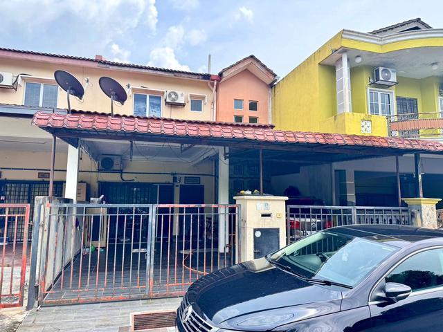 Facing Open 2 Storey Terrace Taman Pelangi Rawang