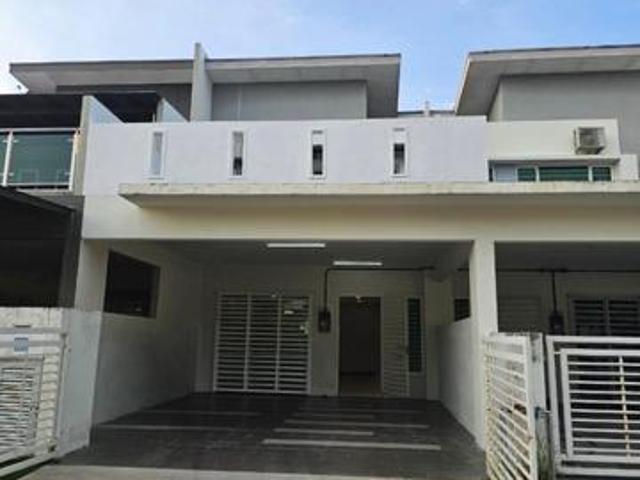 FACING OPEN 2 Storey House Hijayu 3A Bandar Sri Sendayan