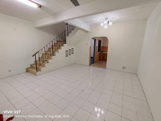 Facing Open 2 Storey LEP Lestari Putra Permai Equine Seri Kembangan