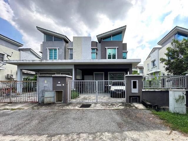 FACING OPEN 2 Storey Semi D Astana 1C Seri Pristana Saujana Utama