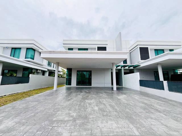 Facing Open 2 Storey Semi D Lavida Home Opus Residence Perdana La