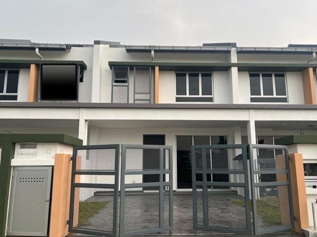 FACING OPEN 2sty Gated Guarded Unit Alura Bandar Bukit Raja Klang