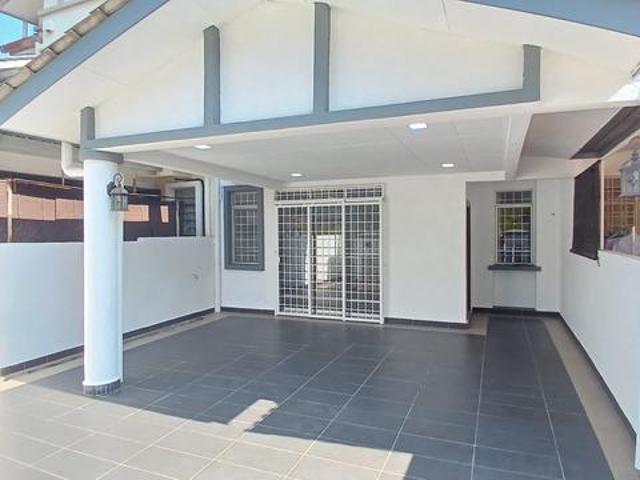 FACING OPEN 2Storey Terrace Bandar Seri Putra
