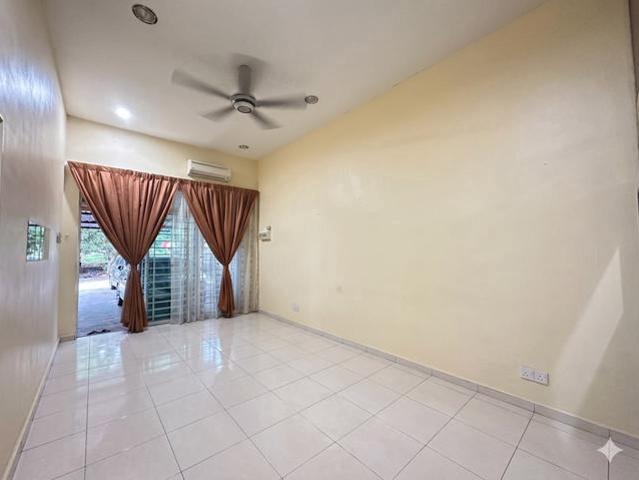 Facing Open Taman Asia Selatan Jasin teres setingkat untuk dijual