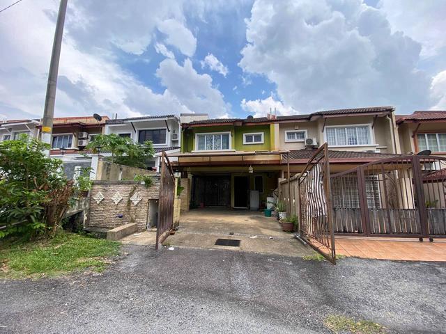 FACING OPEN Taman Prima Saujana Kajang Double Storey