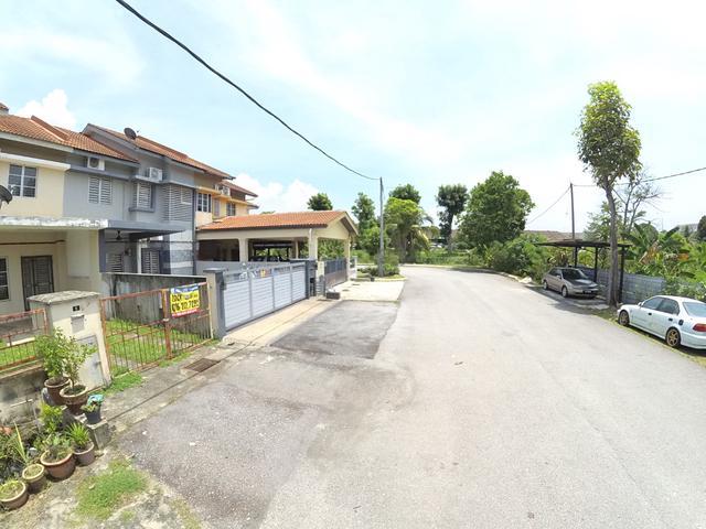 FACING OPEN AMPLE PARKING Saujana Utama 3 Sungai Buloh