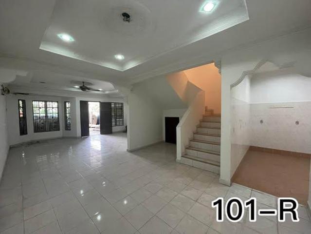 FACING OPEN Bukit Tinggi 2 Klang 2 Storey House 20x90 4R4B Renoavted