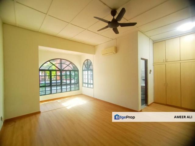 Facing Open Cantik Wow Teres 2 Tkt Taman Putra Indah Sri Kembangan