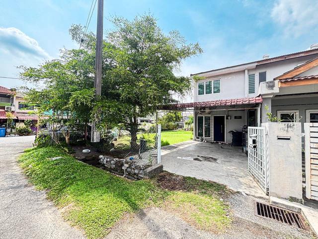 FACING OPEN CORNER LOT Double Storey Seksyen 17 Shah Alam