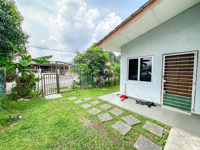 FACING OPEN CORNER LOT Single Storey Seksyen 51A Petaling Jaya