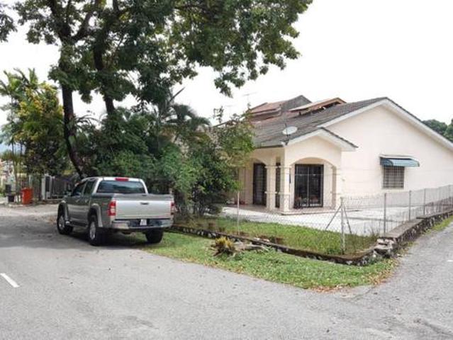 FACING OPEN CORNER LOT Single Storey Sri Damansara KL Sd11 Sd 11