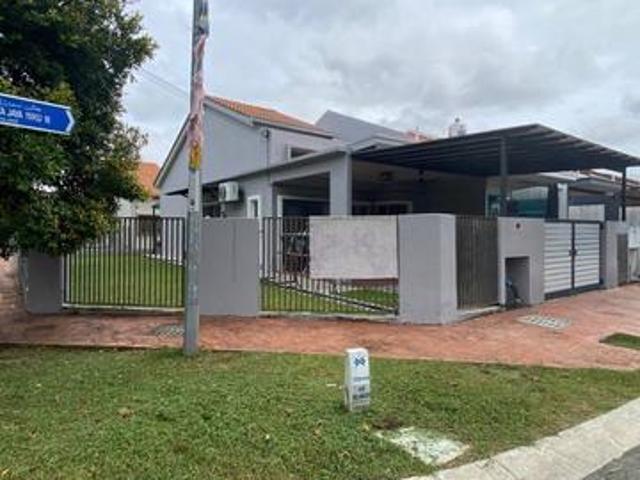 FACING OPEN CORNER LOT 1 Storey Taman sementa jaya klang