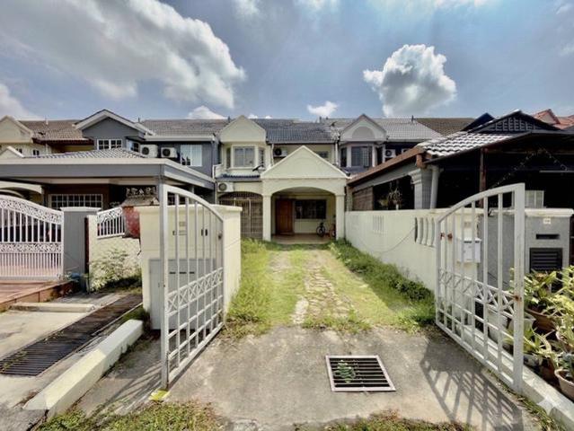 Facing Open Double Storey Suasana Bandar Tun Hussein Onn Cheras