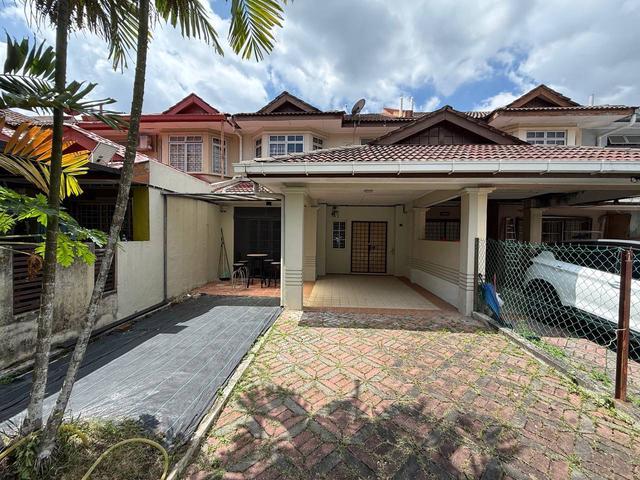 FACING OPEN Double Storey Seksyen 8 Kota Damansara