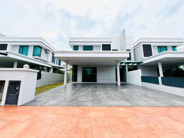 FACING OPEN Double Storey Semi D at Opus Residence Cyberjaya