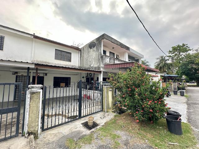 FACING OPEN Double Storey Taman Melur Ampang Jaya
