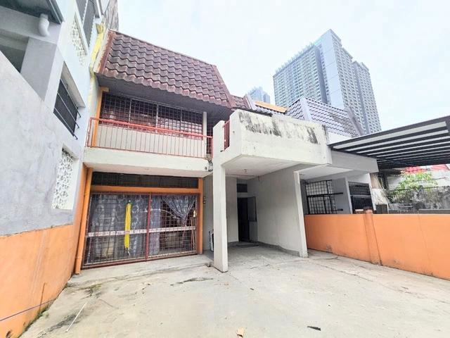 FACING OPEN Double Storey TAMAN ORKID DESA CHERAS