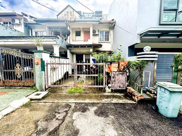 FACING OPEN Double Storey Terrace Bandar Manjalara Kepong KL