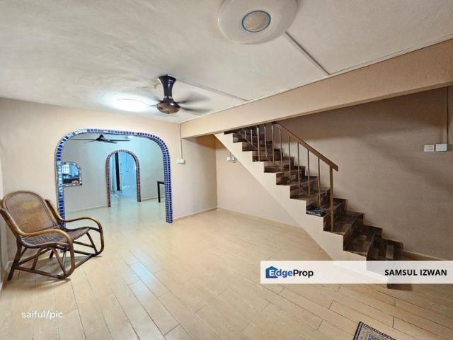 Facing Open Double Storey Terrace Jalan Bakti Seksyen 25 Shah Alam Selangor