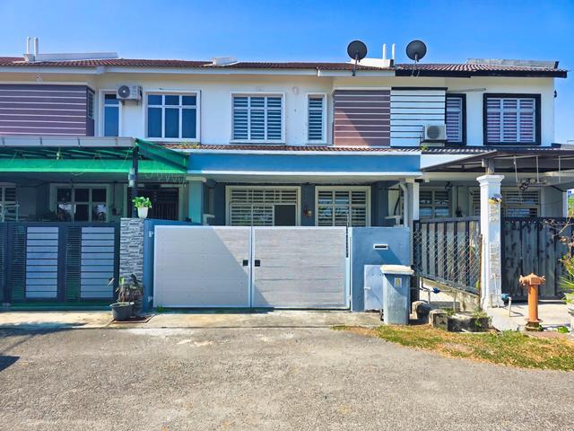 FACING OPEN Double Storey Terrace Taman Langat Utama Murni Banting