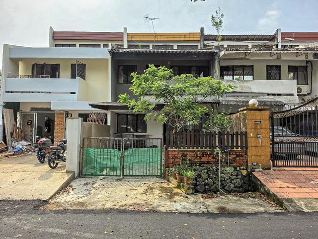 FACING OPEN Double Storey Terrace Taman Seraya Ampang