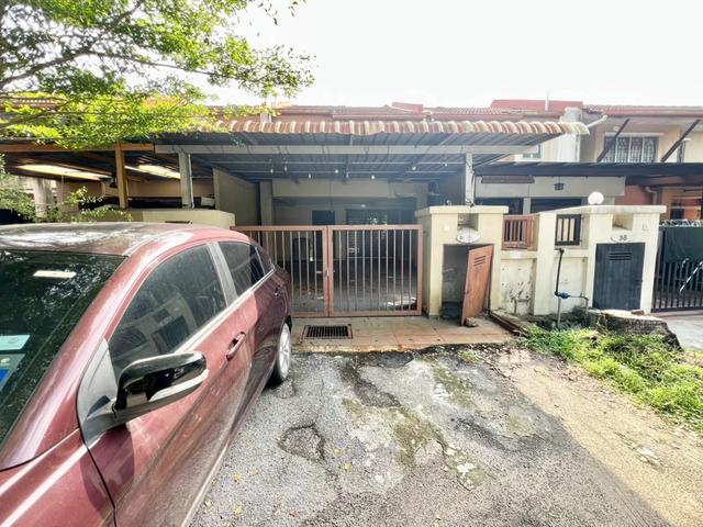 FACING OPEN Double Storey Terrace Taman Perindustrian UEP Subang Jaya