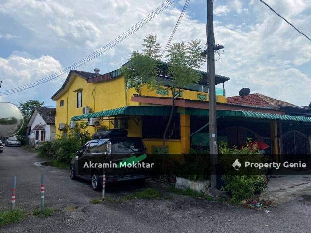 Facing Open, End Lot, Fully Renovated & Partially Furnished | 2 Storey Taman Klang perdana