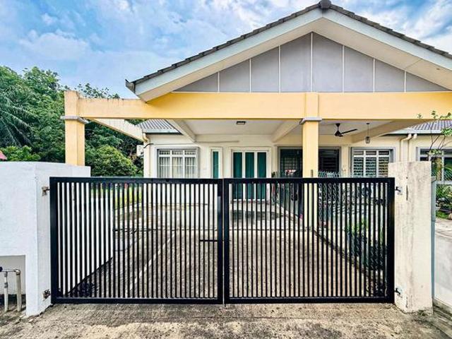 FACING OPEN END LOT 1 Storey Taman Merbah Tanduk Olak Lempit