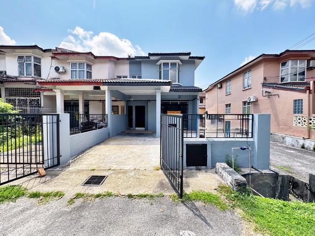 FACING OPEN END LOT 2 Storey Terrace Taman Dahlia Salak Tinggi Sepang