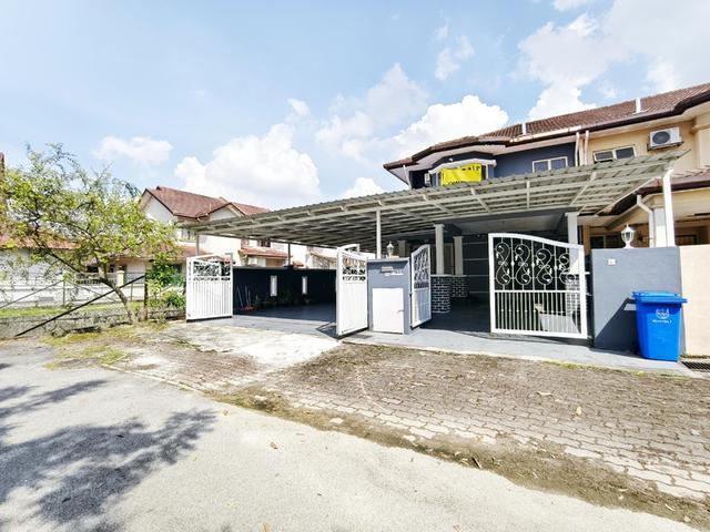 FACING OPEN ENDLOT Double Storey Jalan Platinum Seksyen 7 Shah Alam