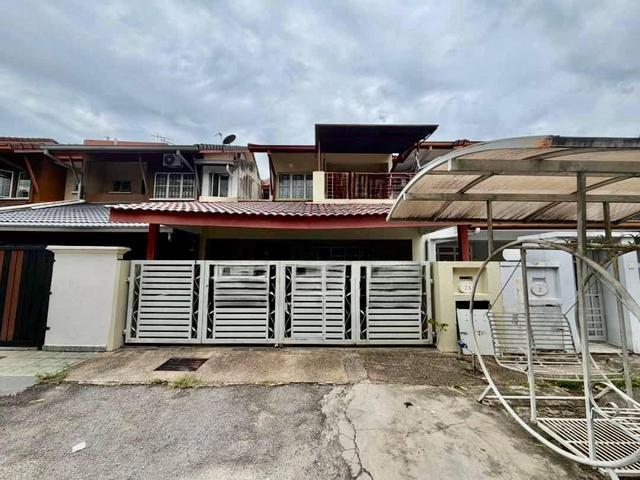 FACING OPEN EXTENDED Double Storey Terrace USJ 22 Subang Jaya