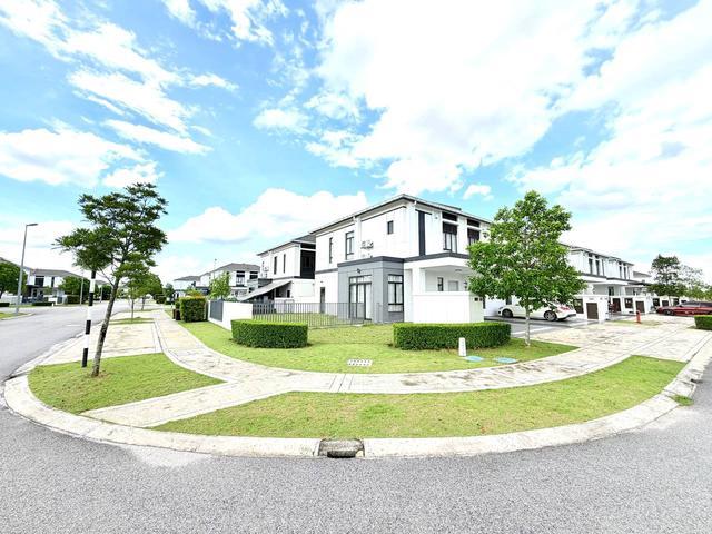 FACING OPEN FLEXI DEPO 2 Storey Corner Lot Regent Garden Eco Grandeur