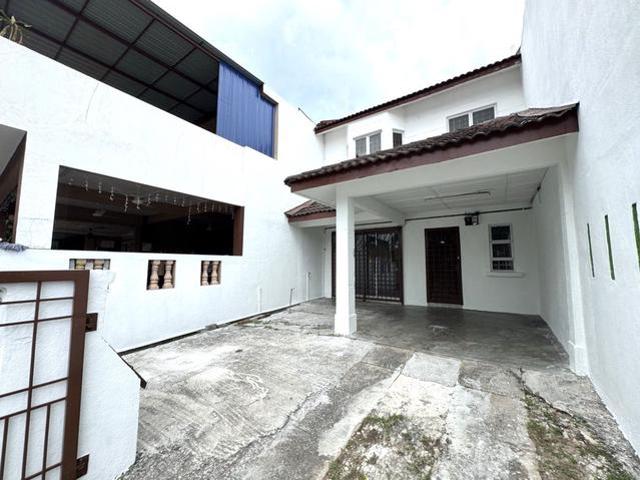 FACING OPEN FREEHOLD Double Storey Taman Andalas Klang For Sale