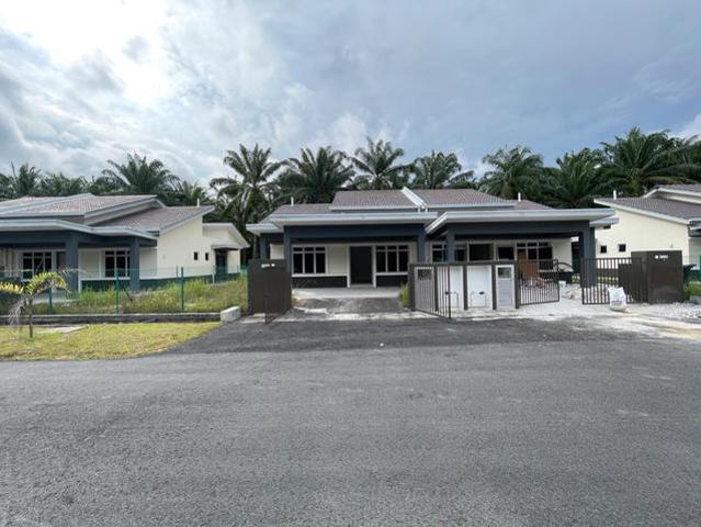 Facing Open Full Loan Semi D Taman langat Impian Banting Kuala Langat