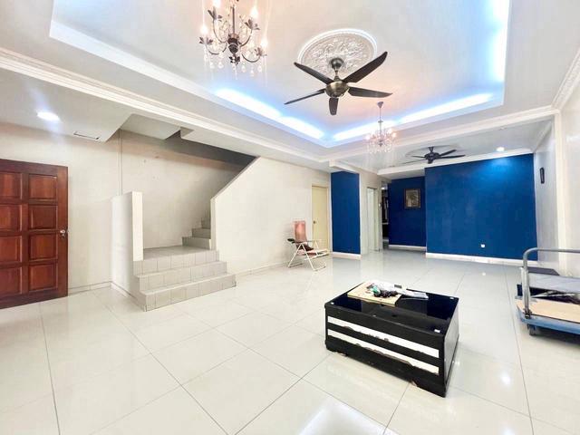 FACING OPEN FULLY RENO Double Storey Taman Bukit Ria Kajang