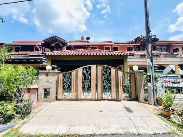 FACING OPEN FULLY RENOVATED 2 Storey Jalan Sepah Puteri