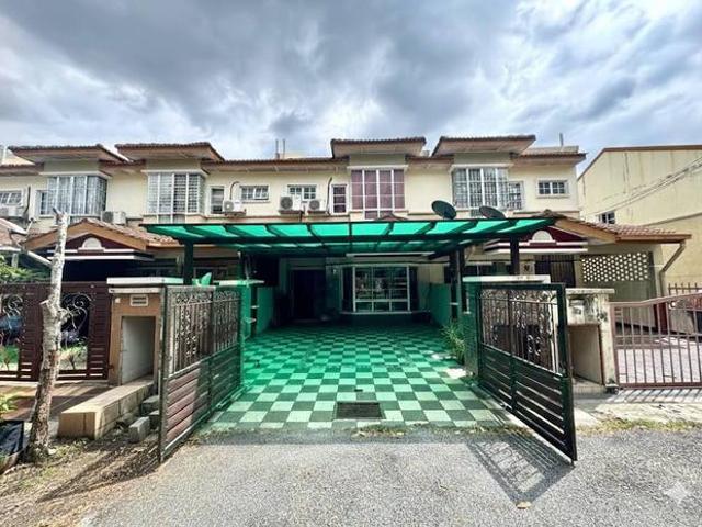 FACING OPEN FULLY RENOVATED Double Storey Taman Impian Putra Bangi