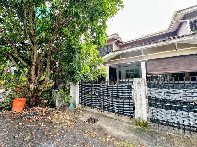 FACING OPEN MURAHDouble Storey Taman Seroja Bandar Baru Salak Tinggi