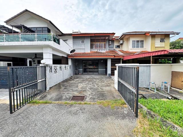FACING OPEN NEAR SURAU 2 Storey Terrace Seksyen 6 Bukit Mahkota Bangi