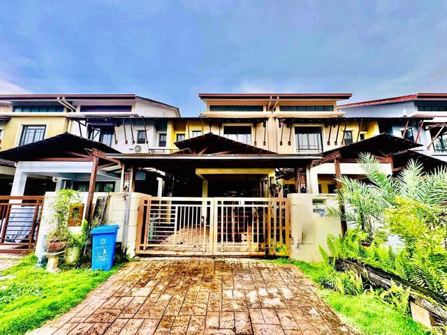 FACING OPEN RENOVATED 2 Storey Greenlane Bukit Jelutong