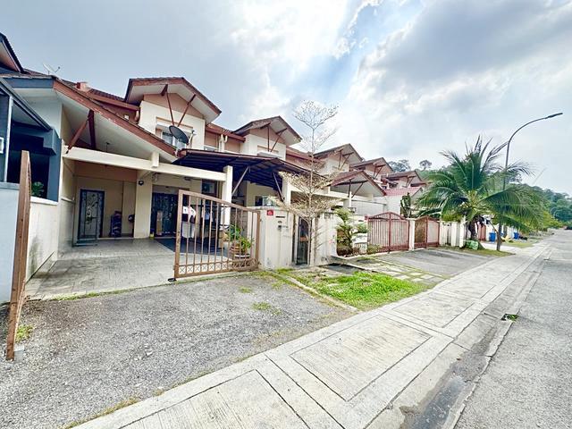 FACING OPEN RENOVATED 2 Storey Sunway Kayangan U9 Shah Alam
