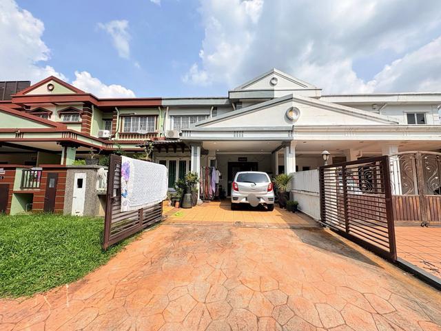 FACING OPEN RENOVATED 2 Storey Terrace Bukit Bandaraya U11 Shah Alam