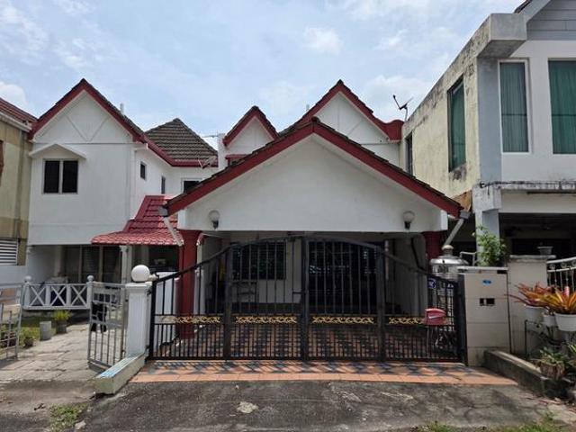 FACING OPEN RENOVATED 2 Sty Hse Seksyen 19 Shah Alam