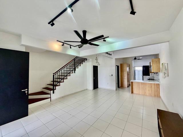 FACING OPEN RENOVATED CANTIKDouble Storey Setia Ecohill 2Semenyih