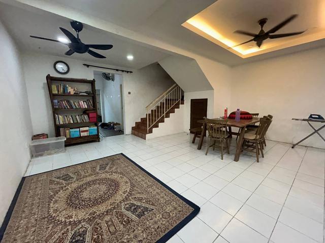 FACING OPEN RENOVATED Double Storey Terrace Nusa Subang U5 Shah Alam